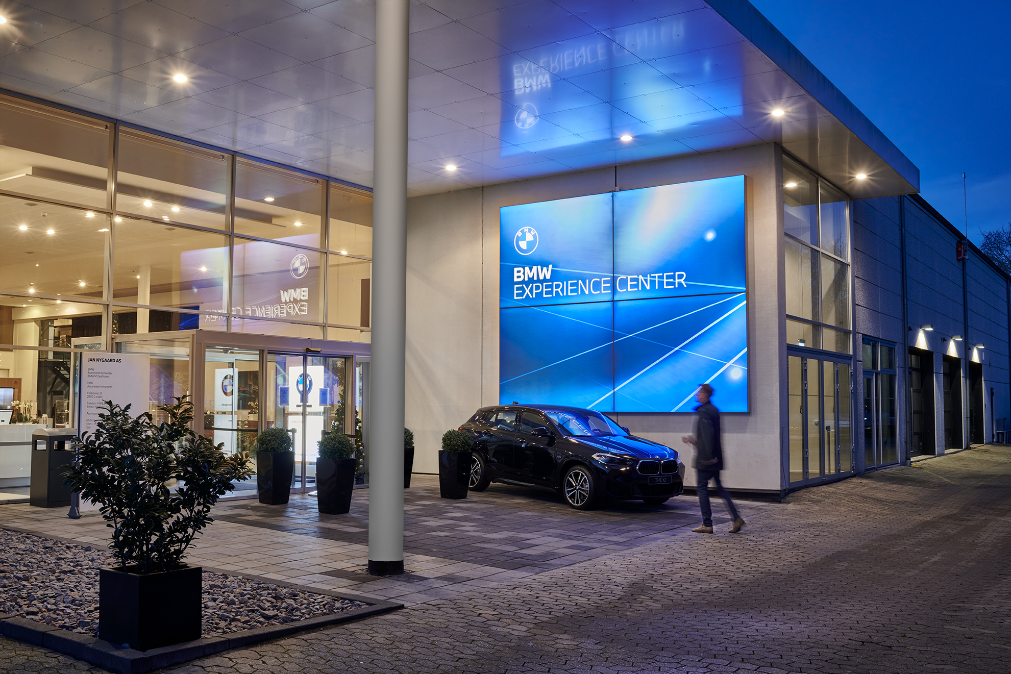 Click to select image